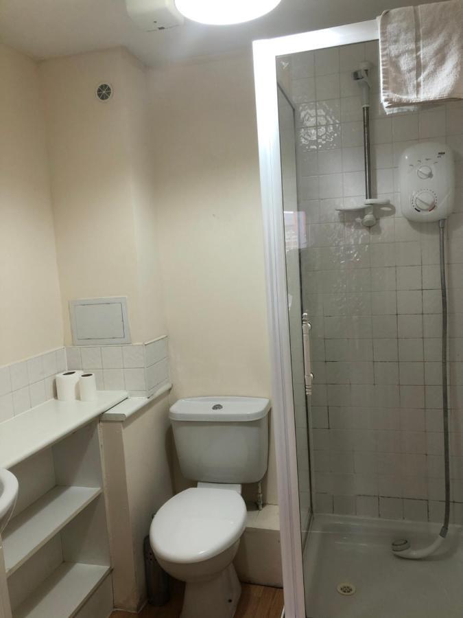 Wallace Budget Rooms Glasgow Exterior photo